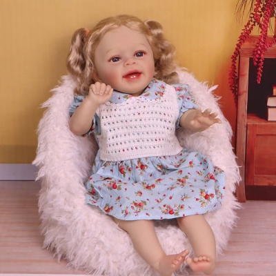 Фото: Мягконабивная кукла Реборн девочка Эмилия, 45 см-2 Мягконабивная кукла Реборн девочка Эмилия, 45 см-2