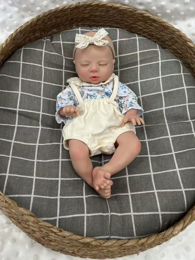 Фото: Силиконовая кукла Реборн девочка Снежана, 33 см-3 Силиконовая кукла Реборн девочка Снежана, 33 см-3