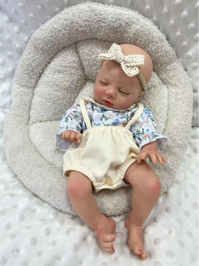 Фото: Силиконовая кукла Реборн девочка Снежана, 33 см-5 Силиконовая кукла Реборн девочка Снежана, 33 см-5