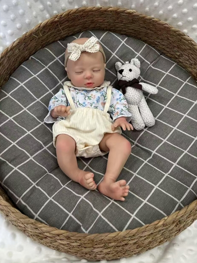 Фото: Силиконовая кукла Реборн девочка Снежана, 33 см-6 Силиконовая кукла Реборн девочка Снежана, 33 см-6