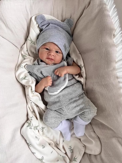 Силиконовая кукла Реборн мальчик Макар, 46 см-5