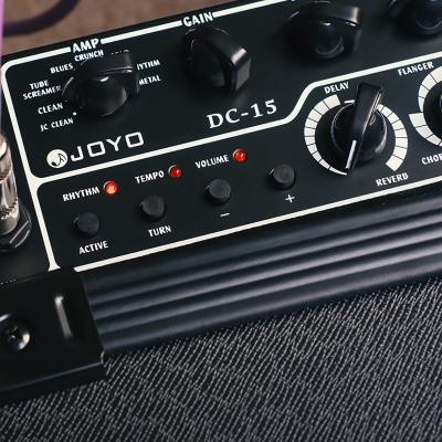 Комбоусилитель гитарный Joyo DC-15 Вт-4